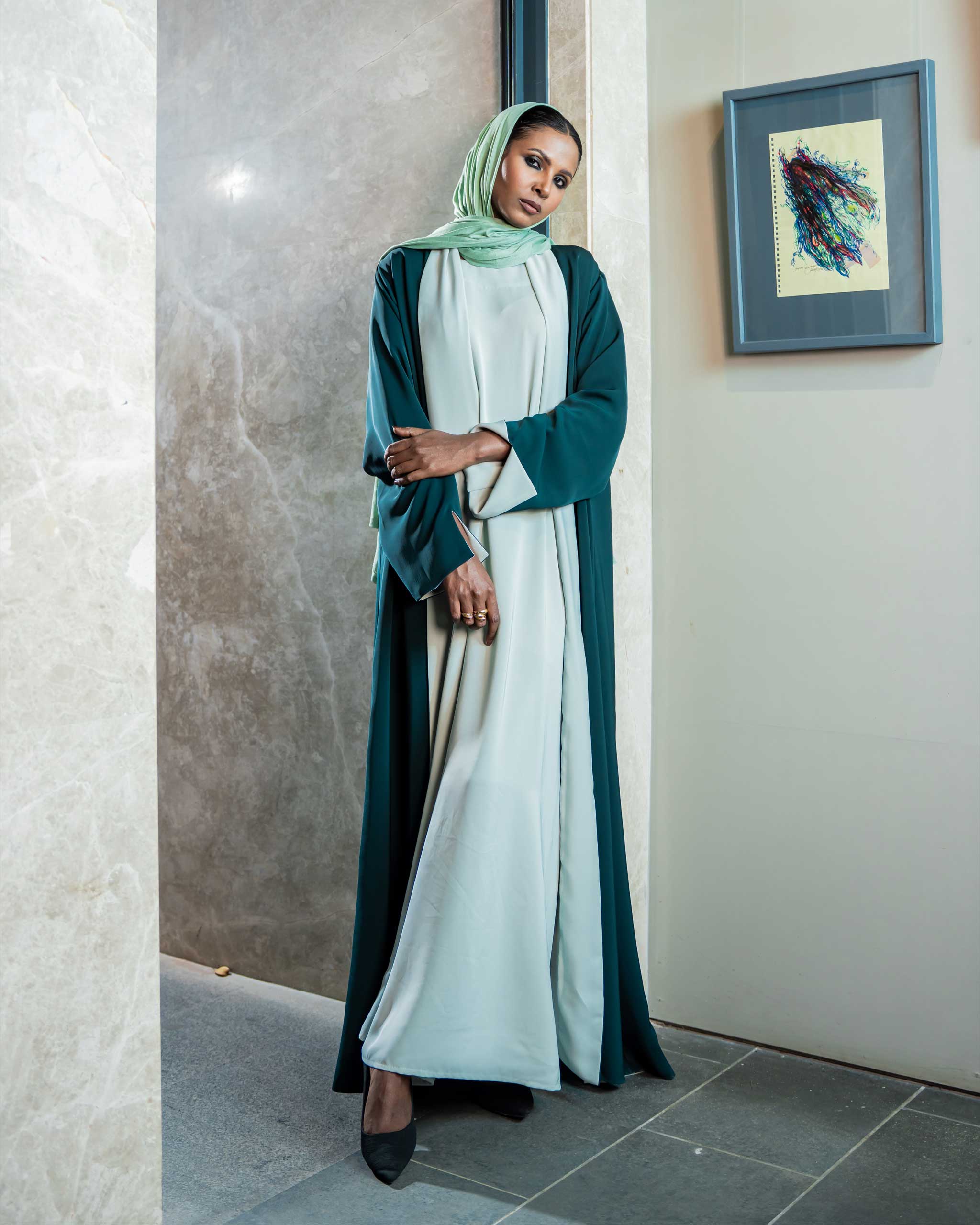 Emerald – Contrast Flow Abaya - Image 4