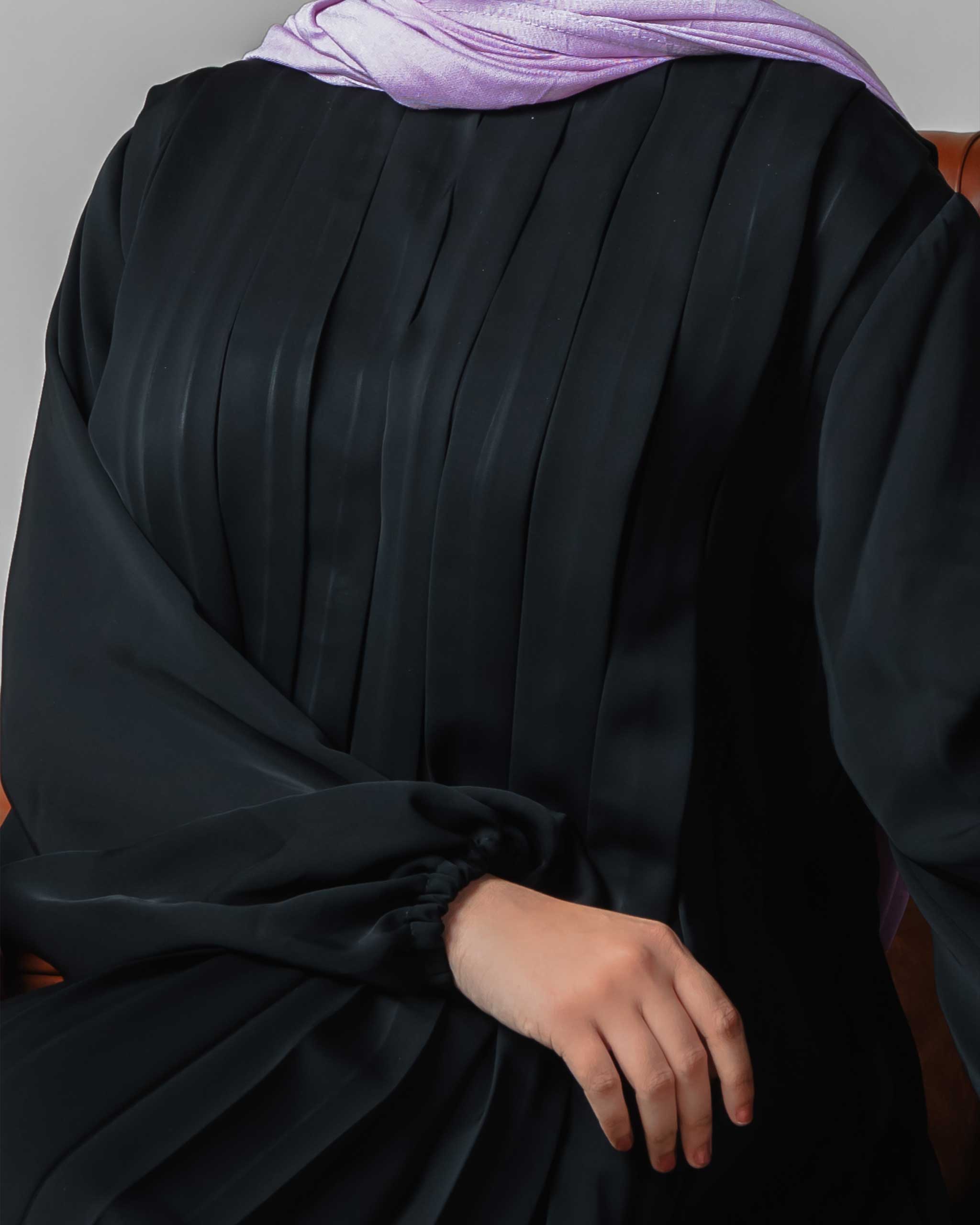 Noir – Modern Muse Abaya - Image 5